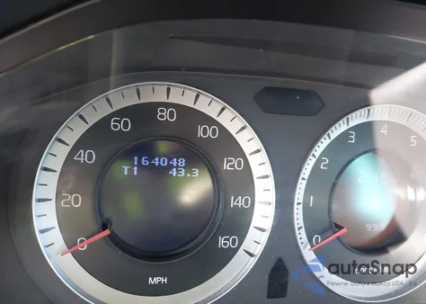 2011 Volvo S80 3.2 z USA, uszkodzony, nr VIN YV1952AS9B1142424